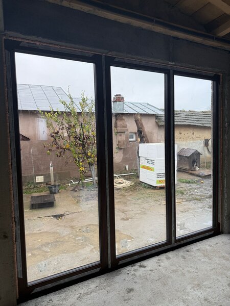 Tamplarie PVC premium & rulouri aluminiu   confort total si siguranta