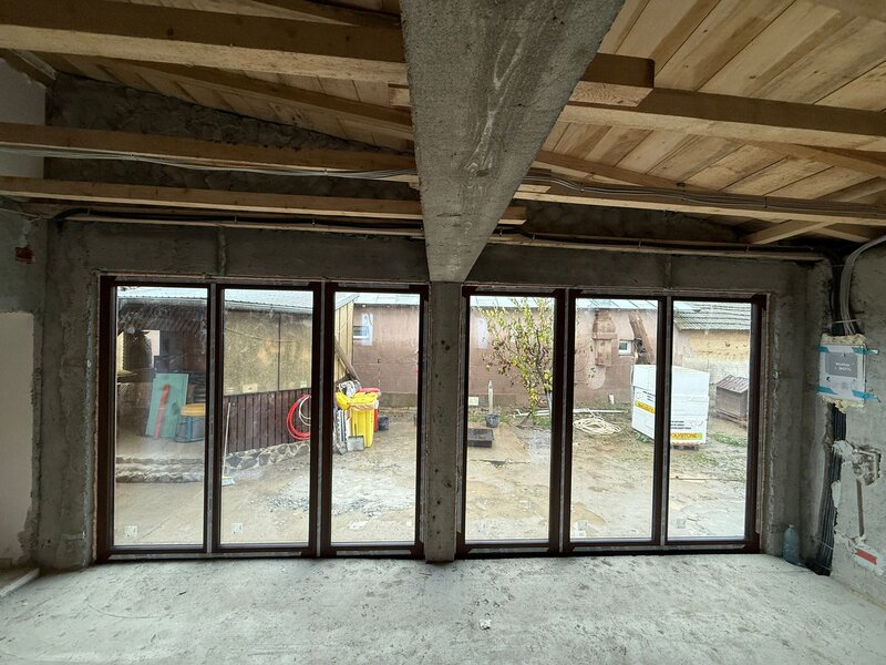 Tamplarie PVC premium & rulouri aluminiu   confort total si siguranta