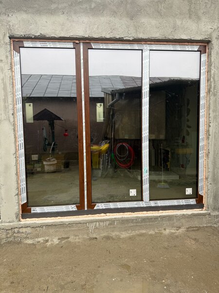 Tamplarie PVC premium & rulouri aluminiu   confort total si siguranta